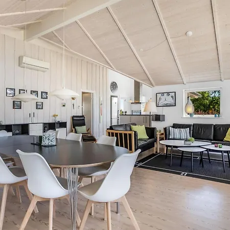 Vakantiehuis Rosamunde - 700m From The Sea By Interhome Skovbyballe